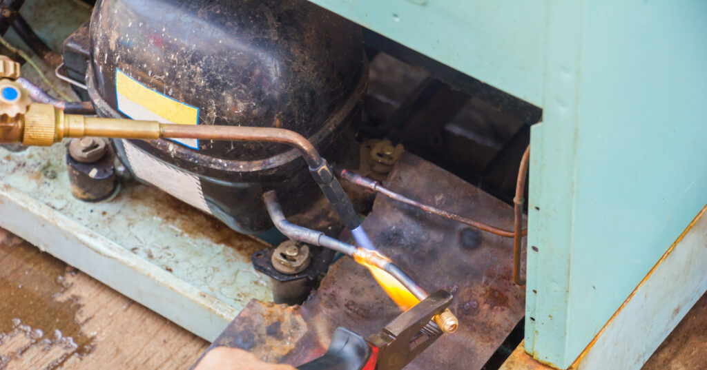 Assistência Técnica Midea em Limeira | Autorizada em Limeira reparo de compressor